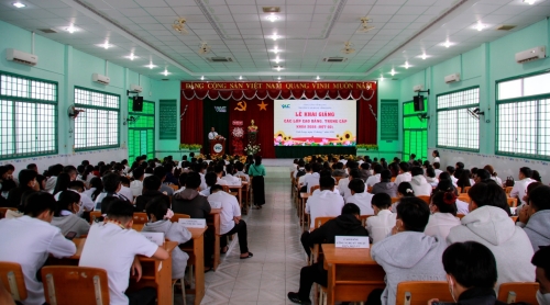 Lễ khai giảng và làm thủ tục nhập học các lớp Cao đẳng, Trung cấp Khóa 2026 - Đợt 2